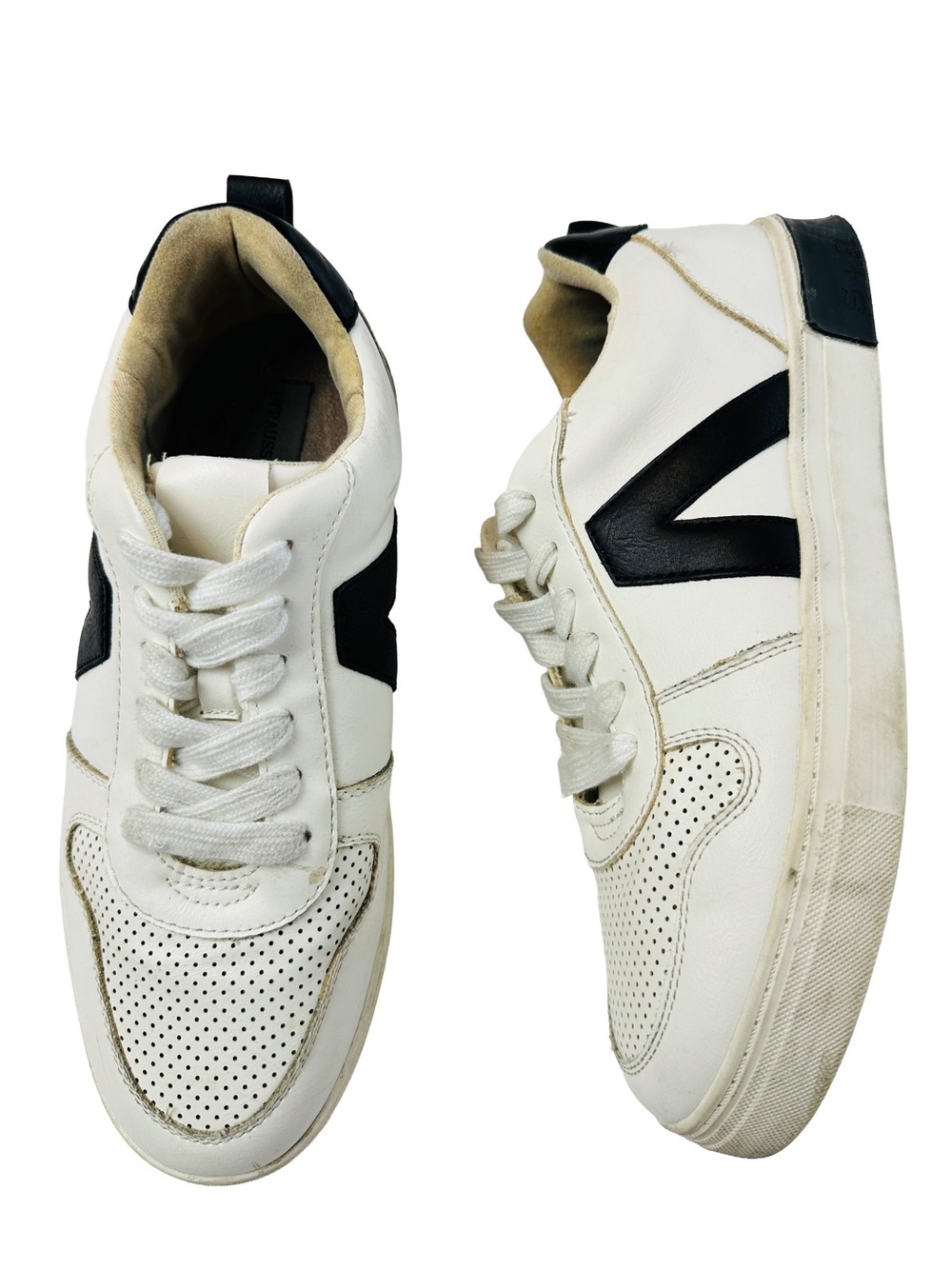 Strauss + Ramm Sneakers with Black Accent – Classic Low-Top 10.5